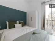 Habitación en un piso compartido de 7 habitaciones en...