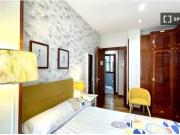 Habitación enorme en un apartamento de 5 dormitorios, Abando