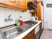 Habitación equipada con calefacción en un apartamento de... Habitación equipada con calefacción en un apartamento de...