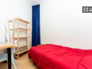 Habitación equipada en apartamento de 9 dormitorios en...