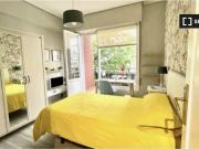 Habitación equipada en piso de 5 habitaciones, Indautxu Habitación equipada en piso de 5 habitaciones, Indautxu