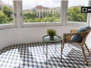 Habitación espaciosa en un apartamento de 9 dormitorios...