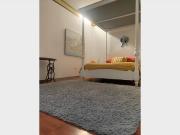 habitación grande y cómoda con baño privado junto al mar...