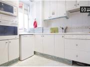 Habitación ideal con amplio espacio de almacenamiento en...