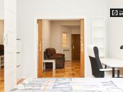 Habitación ideal en apartamento de 7 dormitorios en...