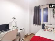 ¡Habitación individual en alquiler en el barrio de Poble...