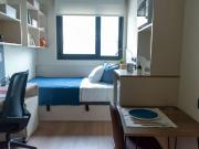 Habitación individual en la residencia de estudiantes de...