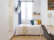 Habitación individual soleada con baño privado y con terraza