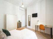 Habitación individual soleada con baño privado y con terraza