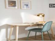 Habitación individual soleada con terraza