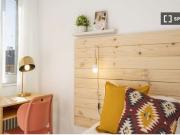 Habitación individual soleada con terraza