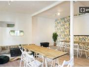 Habitación individual soleada con terraza