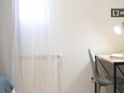 Habitación individual soleada con terraza