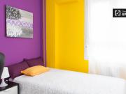 Habitación inteligente en piso compartido en Alcalá de...