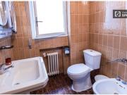 Habitación interior con armario independiente en...