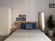 Habitación interior en apartamento de 8 dormitorios en... Habitación interior en apartamento de 8 dormitorios en...