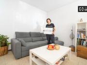 Habitación luminosa en alquiler en apartamento de 2...