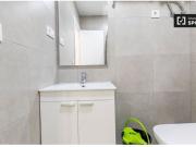 Habitación luminosa en alquiler en apartamento de 3...