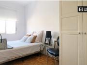Habitación luminosa en alquiler en apartamento de 3...