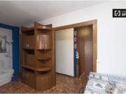 Habitación luminosa en alquiler en apartamento de 5...