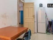 Habitación luminosa en alquiler en apartamento de 7...