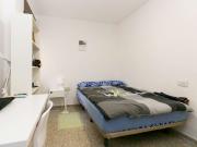 Habitación luminosa en alquiler en Granada Centro
