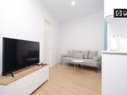 Habitación luminosa en apartamento de 3 dormitorios en...