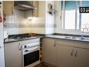 Habitación luminosa en apartamento de 3 dormitorios en... Habitación luminosa en apartamento de 3 dormitorios en...