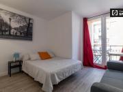 Habitación luminosa en apartamento de 4 dormitorios en...