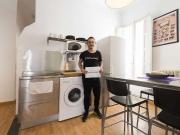 Habitación luminosa en apartamento de 5 dormitorios en...