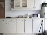 Habitación luminosa en apartamento de 7 dormitorios...