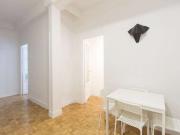 Habitación luminosa en apartamento de 7 dormitorios,...