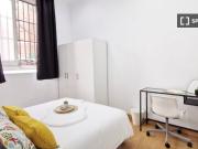 Habitación luminosa en piso compartido en el centro de... Habitación luminosa en piso compartido en el centro de...