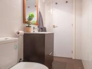 Habitación moderna en piso compartido en Chamberí, Madrid