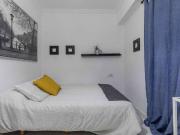 Habitación ordenada en alquiler en el apartamento de 5...