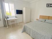 Habitación Premium soleada cerca del centro con cama...