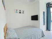 Habitación Premium soleada cerca del centro con terraza... Habitación Premium soleada cerca del centro con terraza...