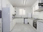 Habitación soleada con llave independiente en el...