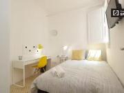 Habitación soleada en alquiler apartamento de 9...