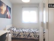 Habitación soleada en alquiler en Aluche, Madrid