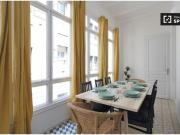 Habitación soleada en alquiler en un apartamento de 9...