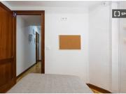 Habitación soleada en apartamento de 6 habitaciones en...