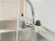 Habitación soleada premium cerca del centro con terraza...