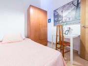 Habitaciones disponibles en apartamento de 6 dormitorios...