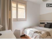 Habitaciones en alquiler en apartamento de 6 dormitorios... Habitaciones en alquiler en apartamento de 6 dormitorios...