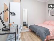 Habitaciones en alquiler en piso con terraza, Eixample,...