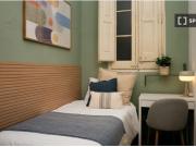 ¡Habitaciones en alquiler en piso de 5 habitaciones en...