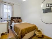 ¡Habitaciones en alquiler en piso de 5 habitaciones en...