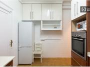 Habitaciones en alquiler en piso de 6 habitaciones en...