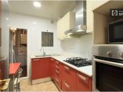 ¡Habitaciones en alquiler en un apartamento de 5...